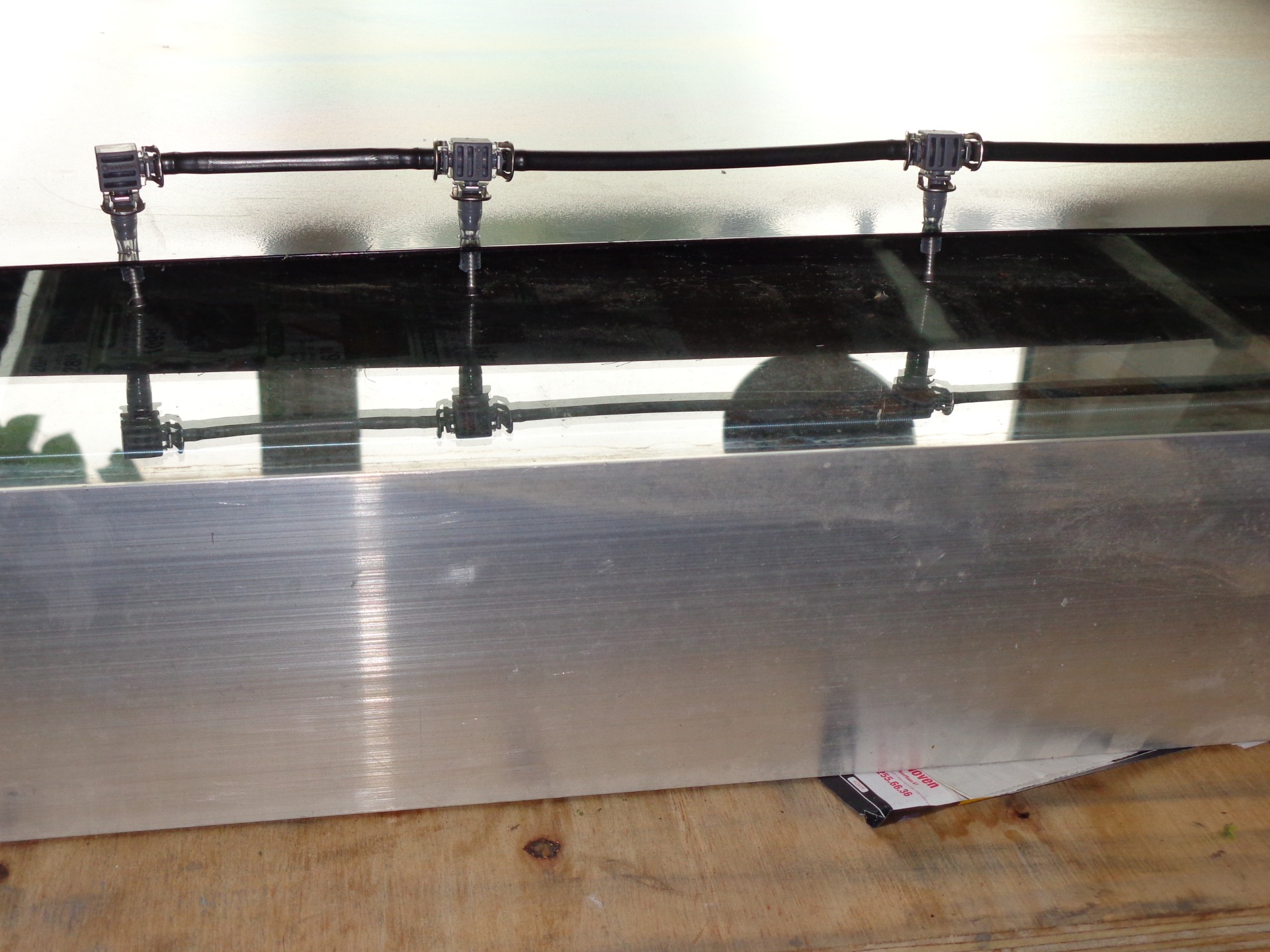 Test setup for distribution of saltwater on cloth